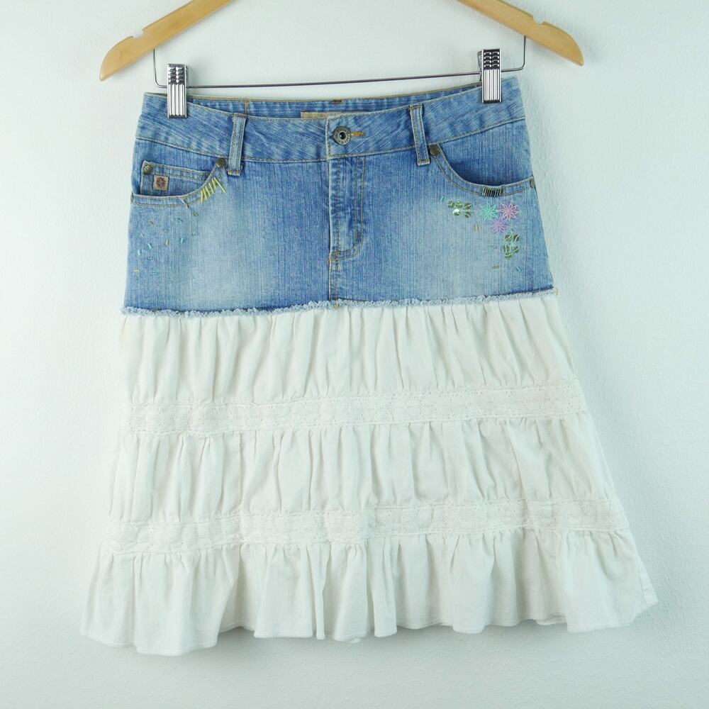 Vintage Y2K Mixed Media Denim Skirt Tiered Lace Western Coastal Cowgirl XS‎ S